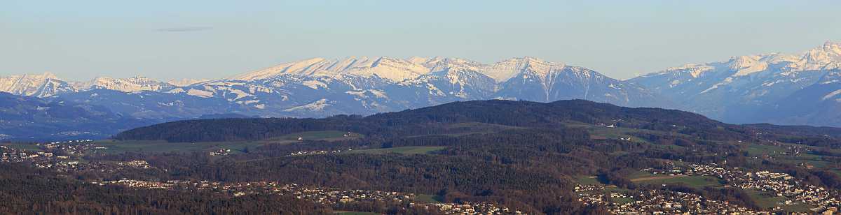 Alps_Mar2010_pan3.jpg